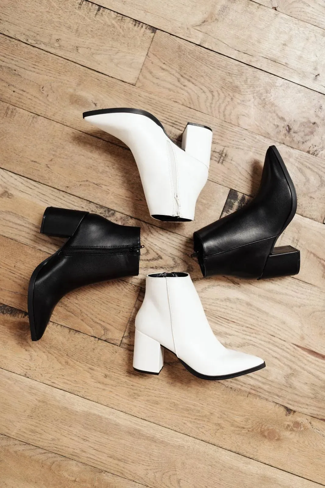 Chic Black Pointed Toe Ankle Boots